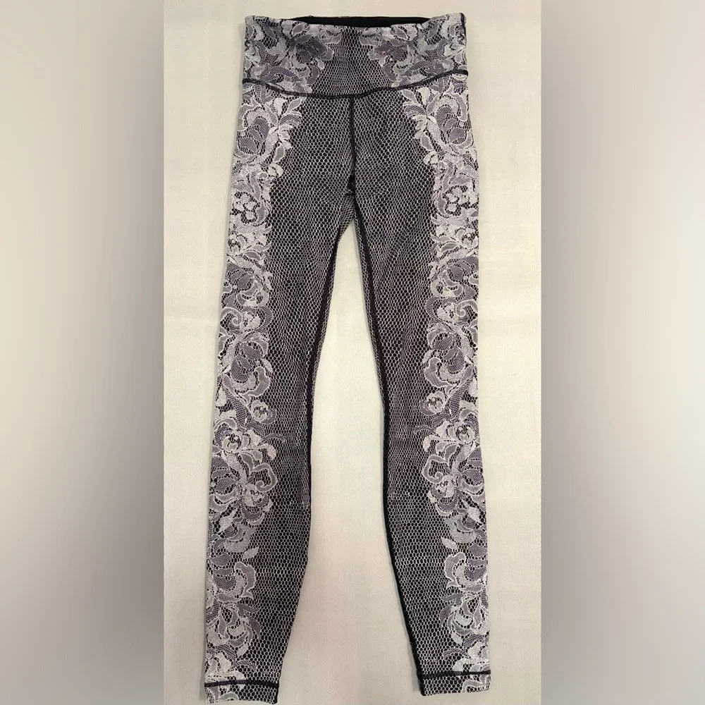 Lululemon Leggings Speed Wunder Tight (Nulux) 28” Black White Lace size 4